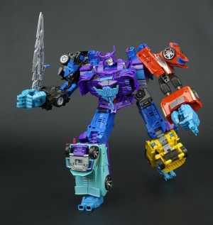 Transformers News: New Galleries: Combiner Wars G2 Menasor Set