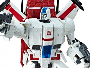 Transformers News: BBTS Sponsor News: MAFEX Spider-Man & Batman, Star Wars Retro & Black Series, Hot Toys, NECA Alien, and More!