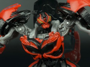 Transformers News: New Galleries: Age of Extinction Movie Advanced AD32 Stinger, Lost Age LA12 Stinger, & One-Step Stinger
