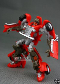 Transformers News: New Images of Scouts Brimstone and Hubcap