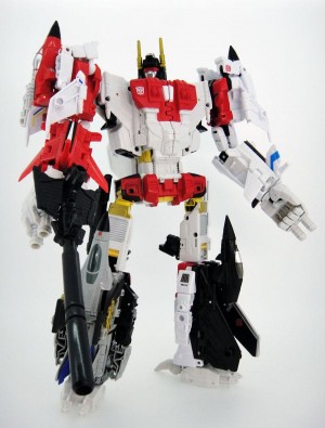 Transformers News: New Image of Transformers Unite Warriors Superion