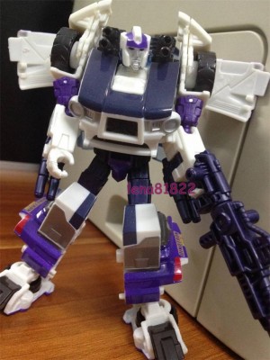 Transformers News: In-Hand Images: Age of Extinction "Breakout Battle" Rollbar