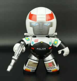 Transformers News: New Galleries: SDCC Exclusive and Retail Transformers Mighty Muggs