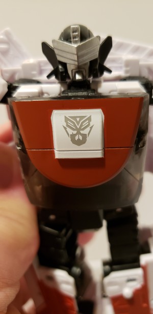 Transformers News: Transformers Generations Selects Exhaust Video Review and In-Hand Pictures