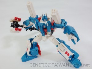 Transformers News: Even More In-Hand Images of Transformers Combiner Wars Leader Class Ultra Magnus