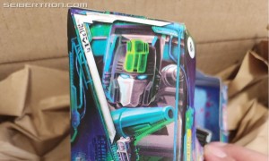 Transformers News: First Look at Legacy Evolution Medix Box Art