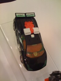 Transformers News: New Images of 2010 BotCon Custom Class Sideswipe