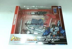 Transformers News: In-Package Images of Takara Tomy Transformers Legends LG-42 Godbomber