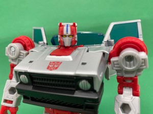 Transformers News: In Hand Look at Legacy Evolution Thundercracker, Crosscut, Skyquake and Slug