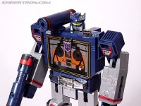 Transformers News: Cybertron Con 2012 Coverage - Masterpiece Soundwave and Reissue Fortress Maximus Possibilities