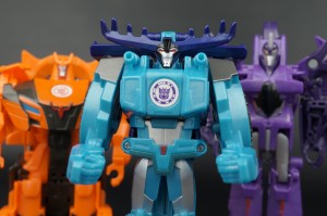Transformers News: New Galleries: RID 1-Steps Night Ops Bumblebee, Ninja Mode Sideswipe, Thunderhoof, Fracture, & Drift