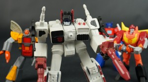 Transformers News: New Galleries: Heroes of Cybertron Metroplex and SCF Black Zarak