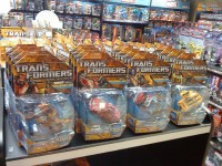 Transformers News: Reveal The Shield Wreck Gar, Optimus Prime, Perceptor & Bumblebee Released in Hong Kong