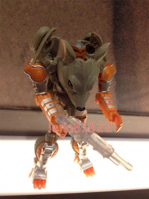 Transformers News: In-Hand Images: Transformers Generations Deluxe Rattrap