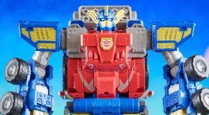 Transformers News: Legacy Armada Prime is Still Available on Amazon