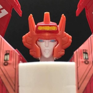 Transformers News: In-Hand Images of Transformers Power of the Primes Elita-1