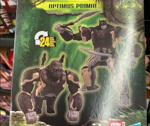 Transformers News: Rise of the Beasts Titan Changers and Wave 1 Voyagers Found in Mexico Showing us the Primal toy's Beast Mode