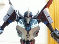 Transformers News: Toy Images of Transformers Prime Deluxe Class Starscream