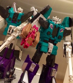 Transformers News: Walmart Clearance on Transformers Titan Return Sixshot, Now at $25.06 USD