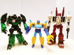 Transformers News: Pictorial Review of New Skybyte Toy from Transformers Cyberverse Spark Armor Battle Class