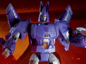 Transformers News: Video Review for Transformers Kingdom Cyclonus
