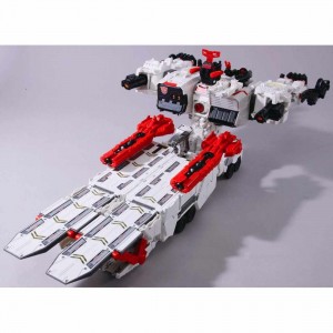 Transformers News: Official High Quality Images: Takara Tomy Transformers Generations TG-23 Metroplex, TG-28 Megatron with Chop Shop & Starscream with Waspinator, TG-29 Sandstorm