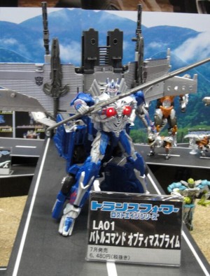 Transformers News: More Images of Takara Lost Age LA-01 Battle Command Optimus Prime