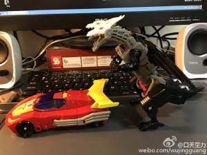 Transformers News: In-Hand - Transformers Titans Return Deluxe Autobot Hot Rod and Twinferno