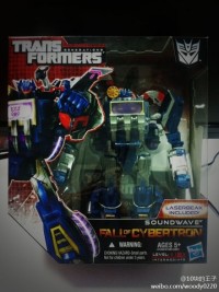 Transformers News: Transformers Generations: Fall of Cyberteron Voyager Soundwave In-Package Image