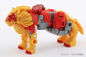 Transformers News: In Hand Images Transformers Wild King Wave 2 Limb Bots