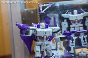 Transformers News: #BotCon2016 Titans Return: Powermaster Optimus, Voyager Astrotrain, Wheelie, More