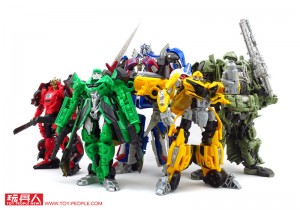 Transformers News: Video Review of Cogman and More Images of Later Wave Deluxes from Transformers: The Last Knight