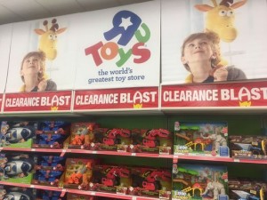 Transformers News: Toys R us reportedly planning to close 200 more stores