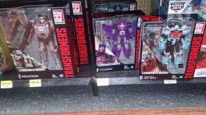 Transformers News: Transformers Generations Combiner Wars Hot Spot and Cyclonus at Mexican Retail