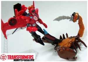 Transformers News: Transformers Robots in Disguise: RID Warrior Class Scorponok And Windblade In-Hand