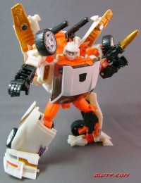 Transformers News: TFCC 2012 Membership Incentive Figure Runamuck In-Hand Images and Review
