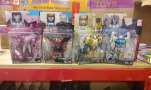 Transformers News: Transformers Titans Return Twin Twist, Windblade and Misfire Found at Ollie's