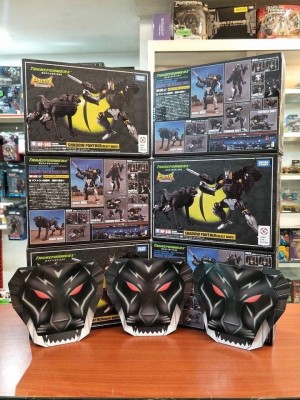Transformers News: New In Package Images of Takara Tomy Transformers Masterpiece MP-34S Shadow Panther & Collector Coin