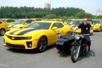 Transformers News: Transformers ROTF Bumblebee parade in China