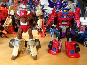 Transformers News: Pictorial Review for Transformers Titans Return Chromedome and Mindwipe
