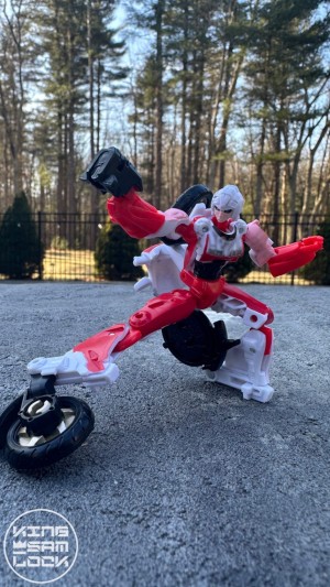 Transformers News: Designer Info on ROTB Arcee toy Reveals Bayverse Connection, Different Configuration and More