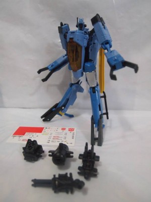 Transformers News: In-Hand Images: Transformers Generations Voyager Whirl