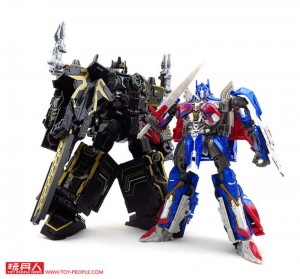 Transformers News: More Images of San Diego Comic Con 2017 Transformers Exclusives: Primitive Skateboarding and The Last Knight #SDCC2017