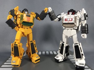 Transformers News: In-Hand Images of Transformers Masterpiece MP-42 Cordon