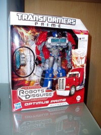 Transformers News: Transformers Prime Powerizer Optimus Prime In-Hand Images