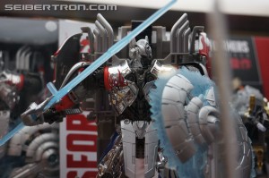 Transformers News: SDCC 2014 Coverage: Updated Age of Extinction Galleries
