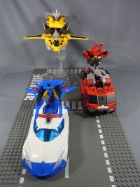Transformers News: Extensive In-Hand Images: Takara Tomy Transformers Go! Swordbot Samurai Team