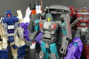 Transformers News: New Galleries: Combiner Wars Air Raid, Breakdown, Dead End, and Offroad