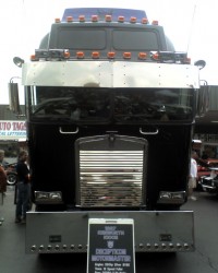 Transformers News: Decepticon 'Motormaster' shows up at Tennessee Car Show