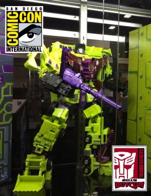Transformers News: Transformers Combiner Wars: SDCC Devastator On Display